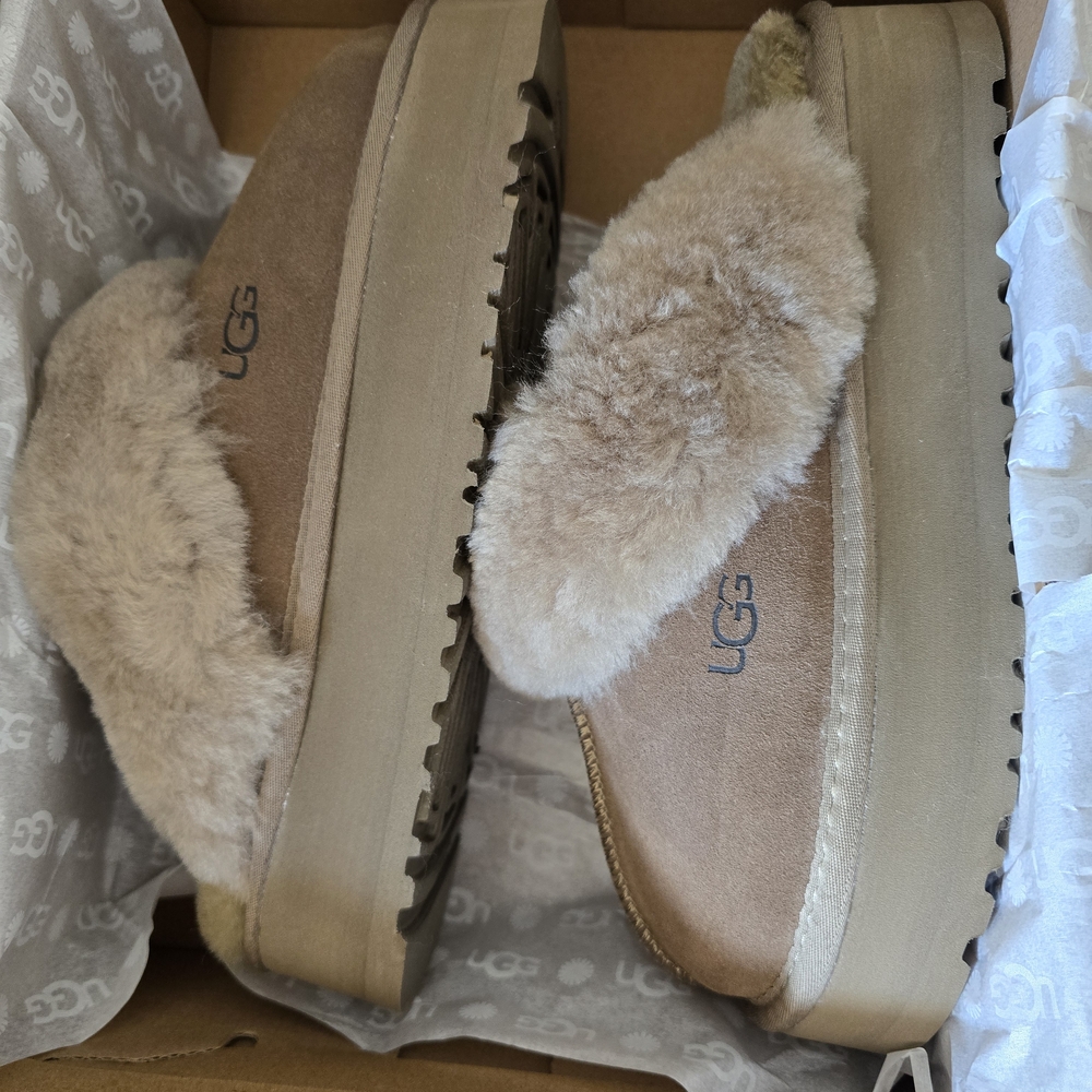 UGG Women's Tan Sheepskin Slippers